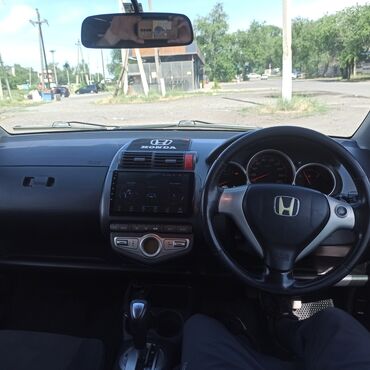 сидения фит: Honda Fit: 2003 г., 1.5 л, Вариатор, Бензин, Хэтчбэк