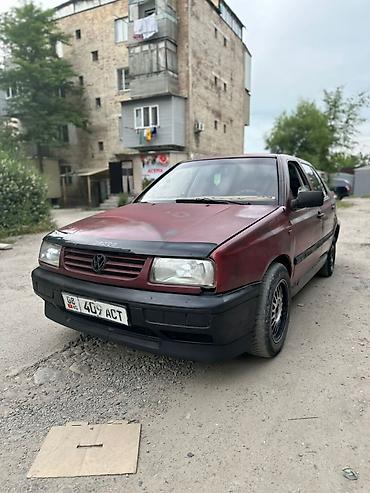 Volkswagen: Volkswagen Vento: 1993 г., 1.8 л, Механика, Бензин, Седан at lalafo.kg — 7 Volkswagen: Volkswagen Vento: 1993 г., 1.8 л, Механика, Бензин, Седан — 7