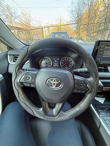 raf: Toyota RAV4: 2020 г., Автомат, Бензин, Кроссовер — 4