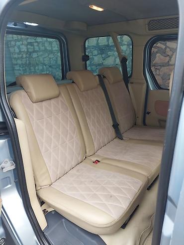 star stop: Ford Tourneo Connect: 1.8 l | 2007 il 30000 km Van/Minivan — 9
