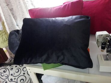 Jastuci: Dekorativni jastuk, 50x70, bоја - Crna — 1