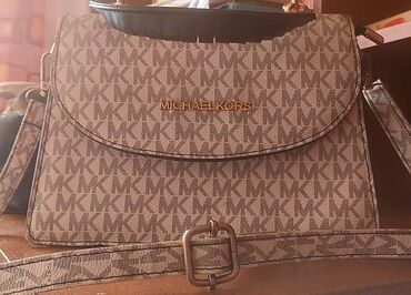кошелек мужской кожаный: Сумка Michael Kors Черная маленькая сумочка (новая) - Модель с
