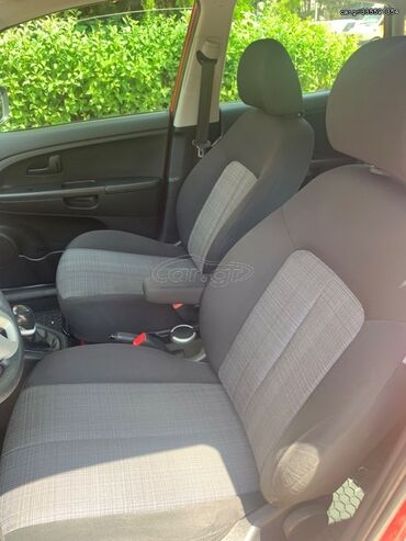 Kia: Kia Venga: 1.4 l. | 2011 έ. Χάτσμπακ — 10