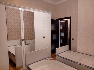 Uzunmüddətli kirayə mənzillər: Qaraev metrosuna yaxin 17 mertebeli binanın 3-cu mərtəbəsində — 6