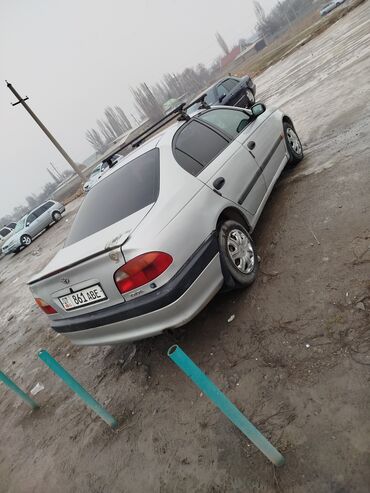 тарта авенсис: Toyota Avensis: 2000 г., 1.6 л, Механика, Бензин, Хетчбек