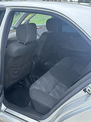 mercedes vito 8 1: Mercedes-Benz E-Class: 2 l | 2000 il Sedan — 7