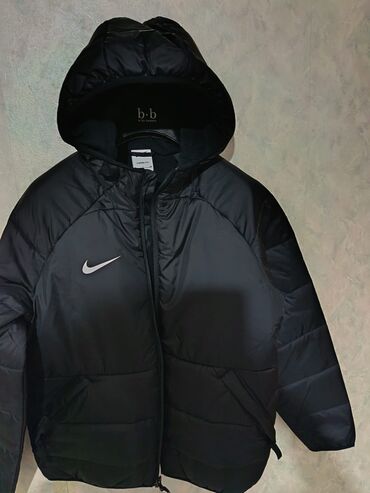 женский пуховик новый: Original Nike Balonka olchu səhv sifarish edilib M olmalı idi tam