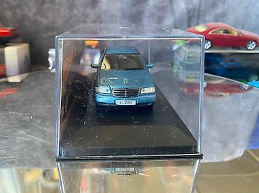 Avtomobil modelləri: Коллекционная модель Mercedes-Benz C200 W202 blue 1994 Altaya Scale — 2