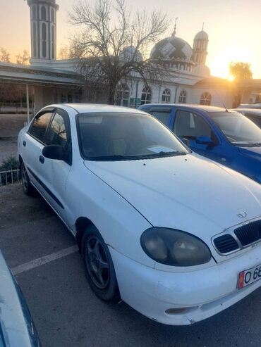 Daewoo: Daewoo Lanos: 1997 г., 1.5 л, Механика, Бензин, Седан