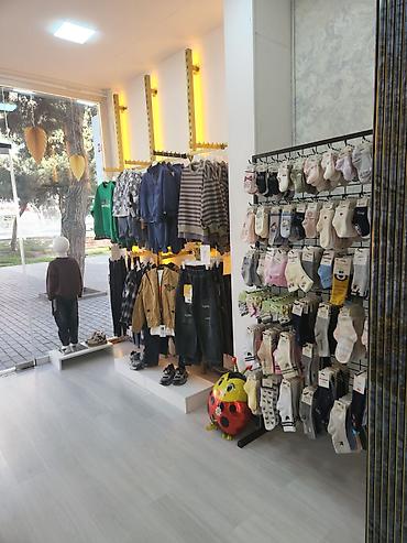 Оборудование для магазинов: Uşaq geyim və aksessuarları mağazası üçün hazır satış köşəsi və — 8