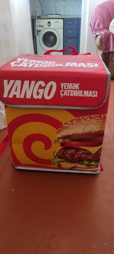 Kuryer çantaları: Yango sumka Tezedir satilir . hec isletmemişem .nizami metrosuna
