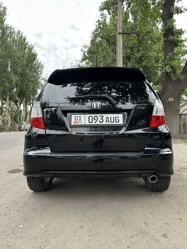 фит 300000: Honda Fit: 2009 г., 1.5 л, Автомат, Бензин, Хэтчбэк