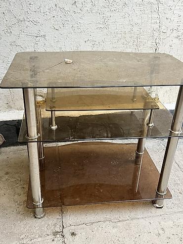 study table: Стеклянная тумба/стойка для ТВ и аппаратуры - Конструкция на 4 опорах — 1