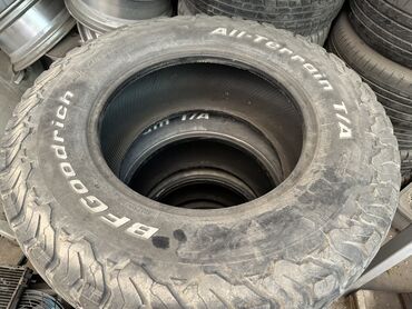 талас шины: Шины 285 / 70 / R 17, Всесезонная, Б/у, Комплект, Внедорожные (АТ/МТ), BFGoodrich