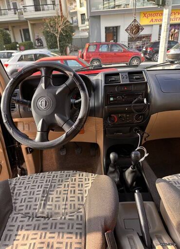 Nissan: Nissan Terrano: 2.7 l. | 2004 έ. SUV/4x4 — 10