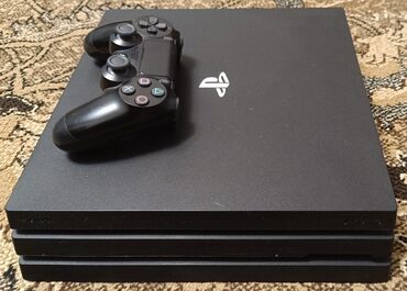 PS4 (Sony Playstation 4): PlayStation 4 Pro 1TB SSD Samsung Evo İdeal vəziyyətdə. Firmware