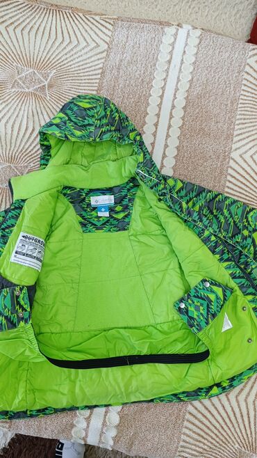 Women's Sneakers and athletic shoes: Детская зимняя куртка с ярким зеленым узором, подходящая для — 13