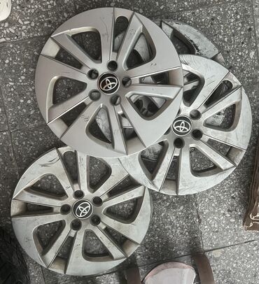 руль для пе: Шина зимняя 2шт. (Б/у) 205 / 60 R16 92T Цена-3000с. Колпаки от