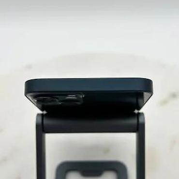 Apple iPhone: Apple iPhone (serija 13/14 – 6.1") u ponoćno plavoj/crnoj boji — 8