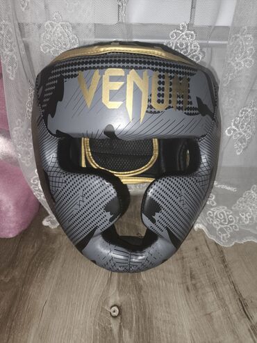 дубайское золото: Шлем venum размер M