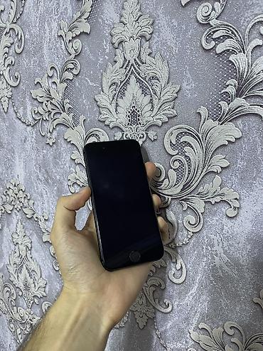 iphone s: IPhone 8, 64 GB, Qara, Barmaq izi, Simsiz şarj — 2