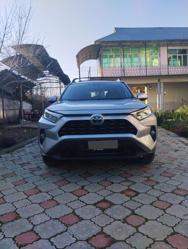 Toyota: Toyota RAV4: 2020 г., 2.5 л, Типтроник, Бензин, Кроссовер