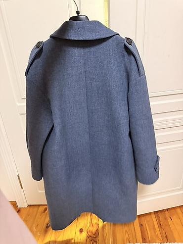 Шубы: Срочно продам шубы! 1)Цена на черную греческую цельную автоледи шубу — 19