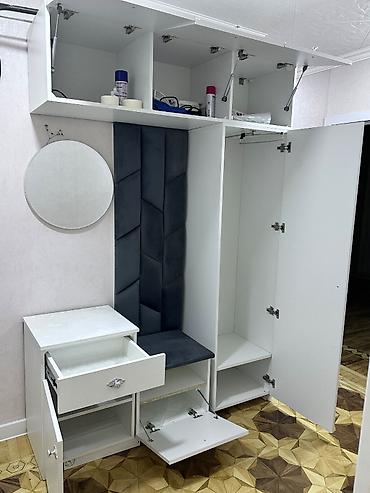 вешалка в прихожую: Dehliz mebeli ela vezyetdedi ayaqqabi ve paltar asmaq ucun yeri var 1 — 2