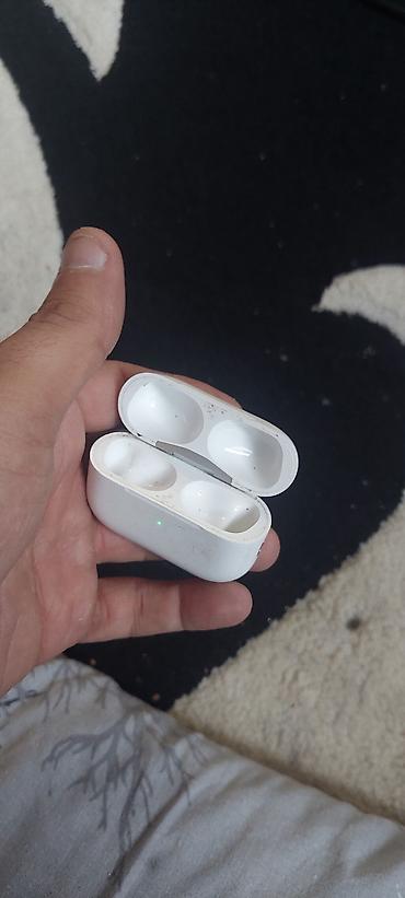 knopka: Apple airpods pro Bluetooth qulaqlıq üçün şarj qabı - Rəng: ağ - — 1