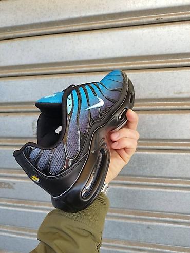 Patike: Tn patike brojevi i cena ispisana na slikama — 7