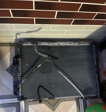 w124 radiator: Mercedes-Benz Mercedes, Orijinal, Almaniya, İşlənmiş