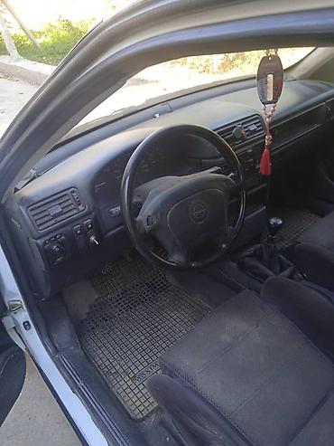 mitsubishi спейс стар: Opel Vectra: 1990 г., Механика, Бензин, Седан — 2
