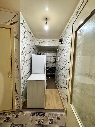 1 кв куплю: 1 комната, 33 м², 8 мкр 1 этаж — 4