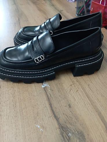 charles and keith: Продаю новые женские лоферыфирма Charles Keith. размер 37 — 1