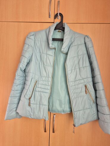 gün eynekleri: Пуховик куртка, Lacoste, L