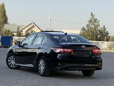 без первоначального: Toyota Camry: 2020 г., 2.5 л, Вариатор, Гибрид, Седан — 6