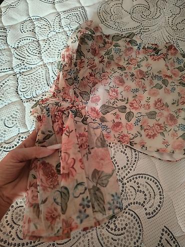 боо: Qisa madel jaket 15 azn
Kofta ise 25azn — 4