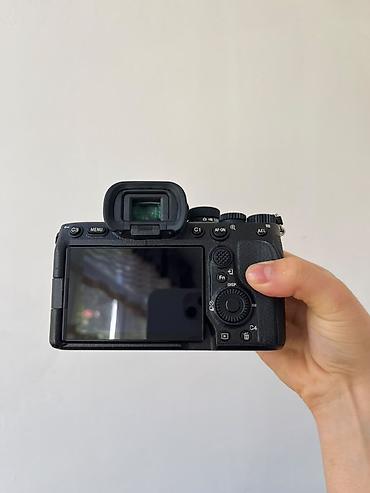 Фотоаппараты: Продаю Sony A7 IV 📸 Комплект: • Камера Sony A7 IV (Body)  • Объектив — 3