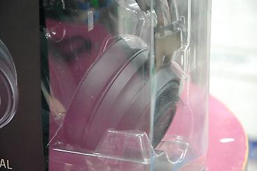npad 16: Razer Nari Essential – Simsiz Gaming Qulaqlıq Əsas xüsusiyyətlər: - — 4
