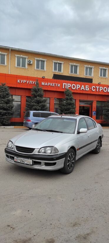 Toyota: Toyota Avensis: 1998 г., 1.8 л, Механика, Бензин, Седан