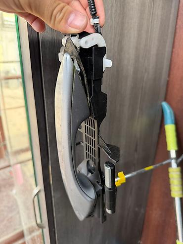 Дверные ручки: Передняя левая дверная ручка Дверная ручка Lexus Б/у, Оригинал — 3