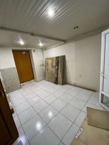 Digər kommersiya daşınmaz əmlakı: Xalqlar dostluqu metrosu yaxinliqi Serhedci Idman Merkezinin arxasi — 7