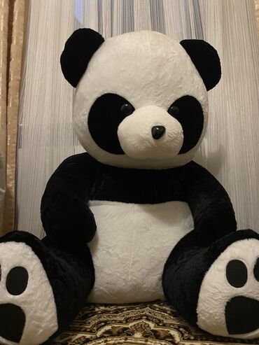 Manejlər: Böyük ölçülü yumşaq panda oyuncağı - Rəng: klassik qara-ağ -