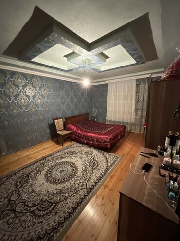 salyan kiraye ev: Ev Qəbələdə bazara yaxın yerdədir Hərbir kamunal xetti var Etraflı