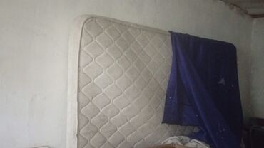 продаю матрас бу: Отдам матрас бесплатно