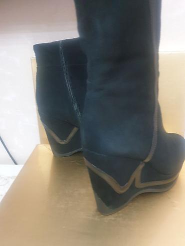 Сапоги: Продаю б/у батильоны разм.33(на 34 идут,кожа), сапоги — 3