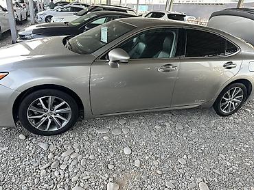 Lexus: Lexus ES: 2017 г., Вариатор, Гибрид, Седан — 4