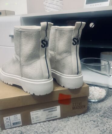 kupujem prodajem zenske cipele: Ugg mini čizme, bоја - Bež, 39