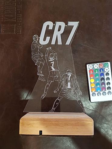 Настольные светильники: - Məhsul: LED akril dekor işıq – “CR7” temalı - Dizayn: Şəffaf akril — 1