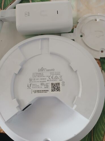 modem aparatları: Unifi nanoHD 3 ay istifadə edilib. hərşeyi var. yaxşı vəziyyətdədir